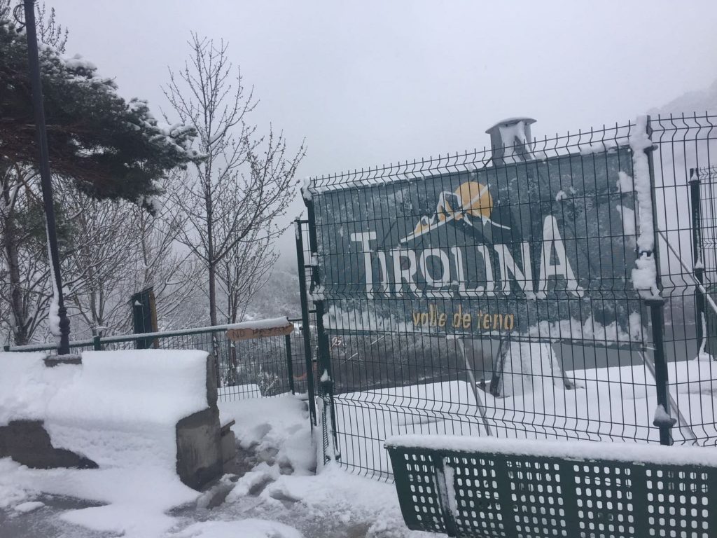 <strong>Tirolina en el Valle de Tena</strong>