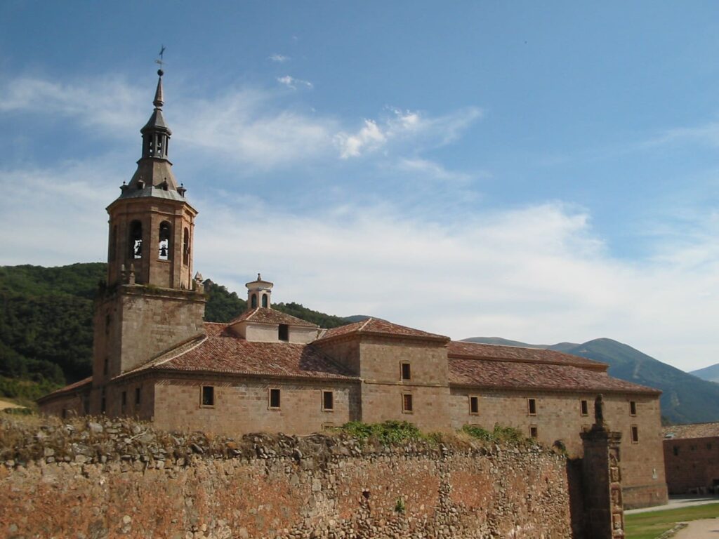 Descubre los Monasterios de Yuso y Suso, en San Millán de la Cogolla