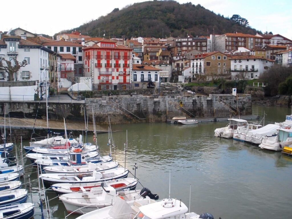 mundaka
